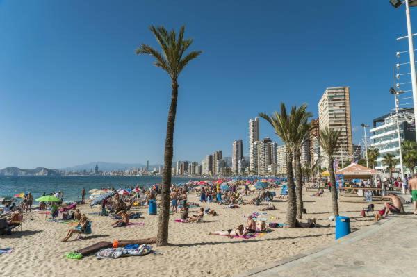 Junto Playa Levante Con Terraza Chill-Out-2 Wcs-A Estrenar Gemelos 23 Benidorm Luaran gambar